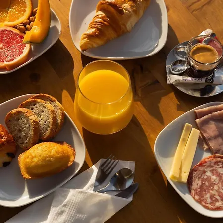 Hotel Les Flots Bleus Le Lavandou