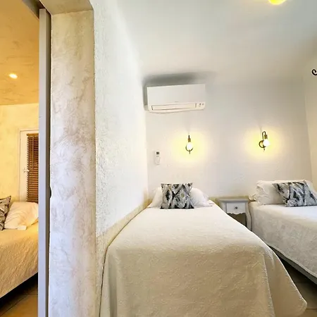 Hotel Les Flots Bleus Le Lavandou