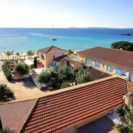 Les Flots Bleus Hotel 3*