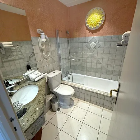 Les Flots Bleus Ле-Лаванду