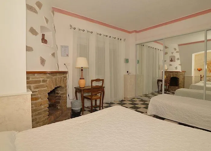 Hotel Les Flots Bleus 3*