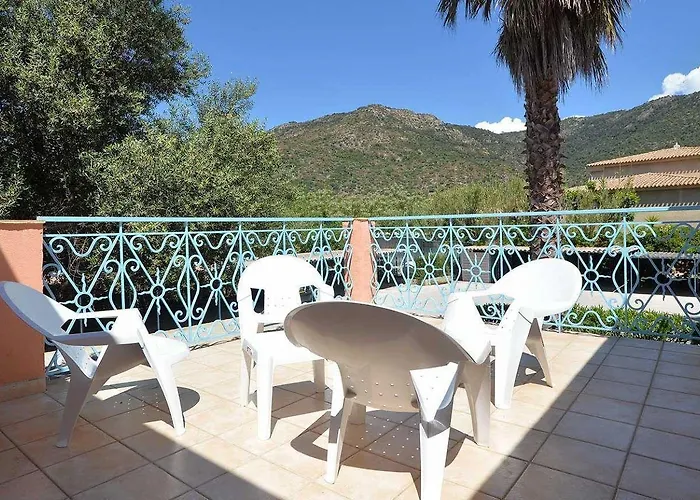 Hotel Les Flots Bleus Le Lavandou