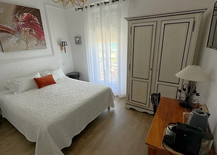 Les Flots Bleus Szálloda