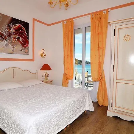 Les Flots Bleus Otel Le Lavandou