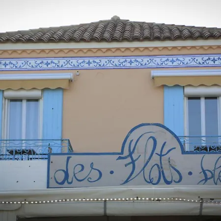 Les Flots Bleus Le Lavandou