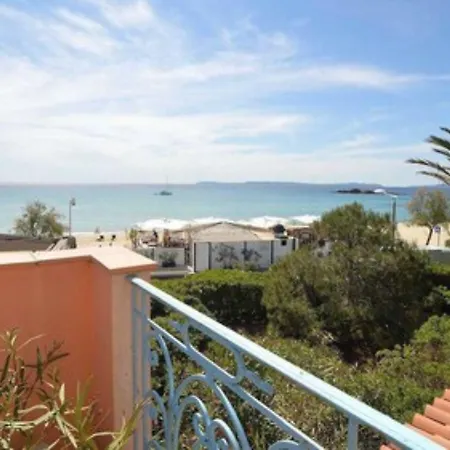 Otel Les Flots Bleus 3*