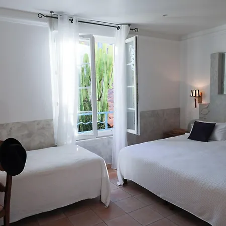 Les Flots Bleus Otel Le Lavandou