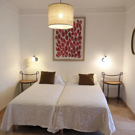 Hotel Les Flots Bleus 3*