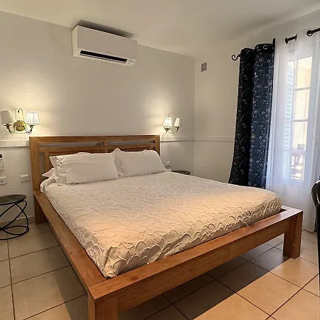 Les Flots Bleus Ξενοδοχείο