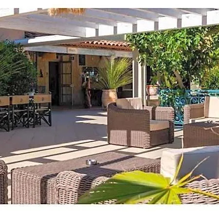 Hotel Les Flots Bleus