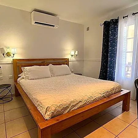 Les Flots Bleus Hotel Le Lavandou