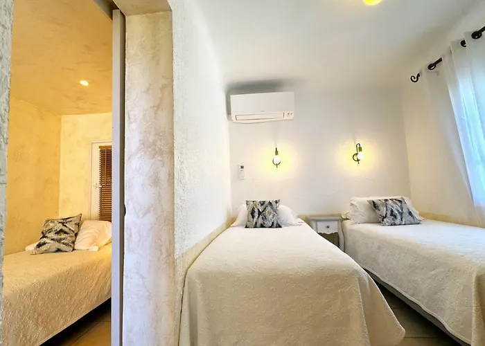 מלון Les Flots Bleus לה לבאנדו