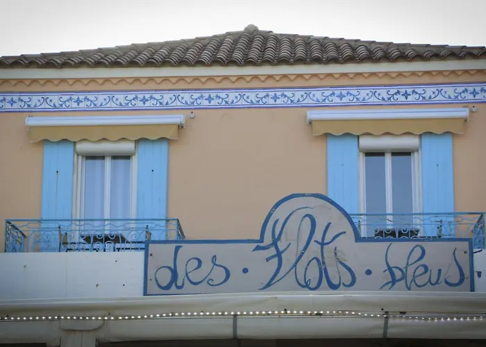 Les Flots Bleus Le Lavandou