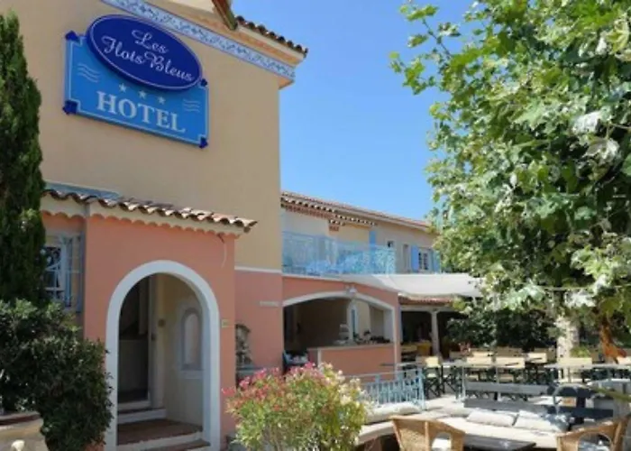 Les Flots Bleus Hotel 3*